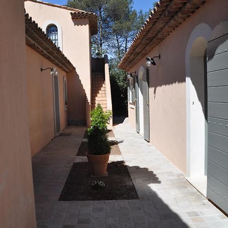 Le Clos Geraldy - Chambres D'Hotes De Charme, Piscine Et Spa Saint-Maximin-la-Sainte-Baume Exterior photo